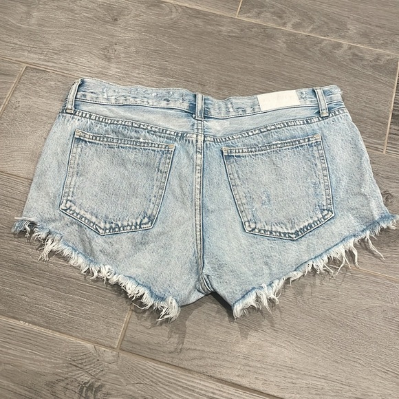 PERFECT CONDITION Pistola Gigi Mid Rise Denim Mini Shorts in Medium Blue size 31 - Picture 6 of 9